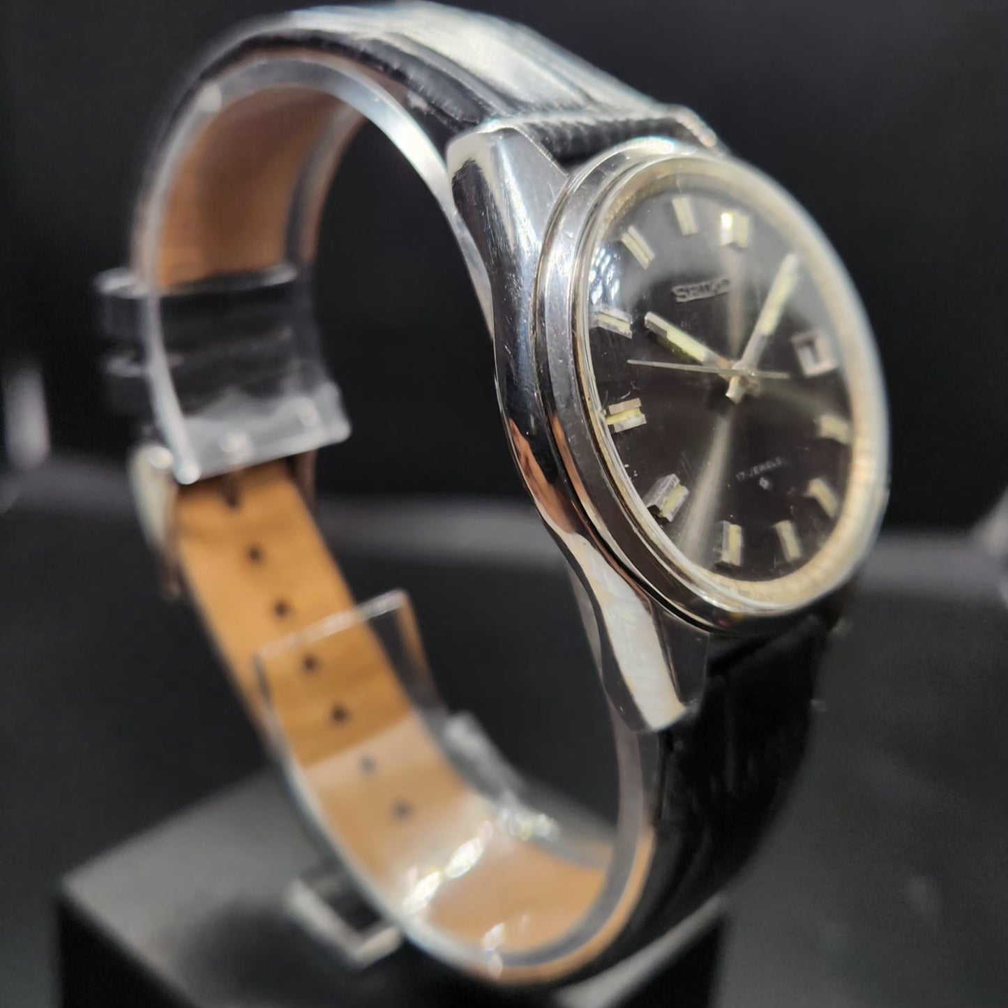 Vintage 1970 Original Seiko 5 Automatic 6602-7040 Black Face 17 Jewels Date Japanese Men's Wrist Watch VS72