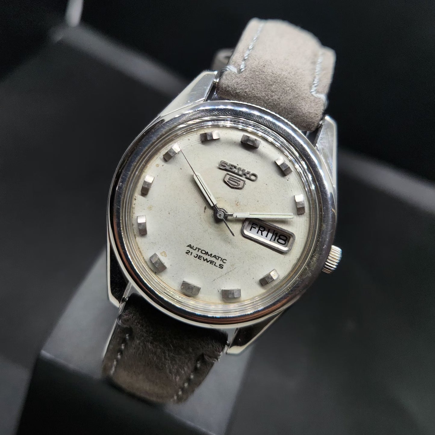 Vintage 1984 Original Seiko 5 Automatic 6309-8800 Grey Face 17 Jewels Day-Date Japanese Men's Wrist Watch VS76