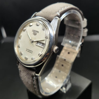 Vintage 1984 Original Seiko 5 Automatic 6309-8800 Grey Face 17 Jewels Day-Date Japanese Men's Wrist Watch VS76