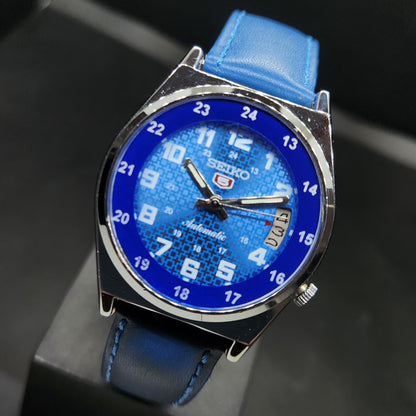 Vintage Mod Seiko 5 Automatic 17 Jewels Cal. 7009 Blue Face Blue Leather Band Date Men's Wrist Watch VS77