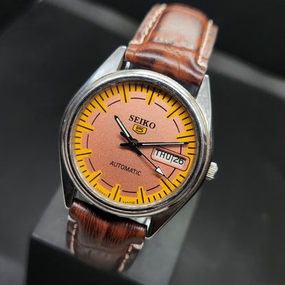 Vintage 1984 Original Seiko 5 Automatic 6349-549A Repainted Peach Face 23 Jewels Day-Date Japanese Men's Wrist Watch VS78