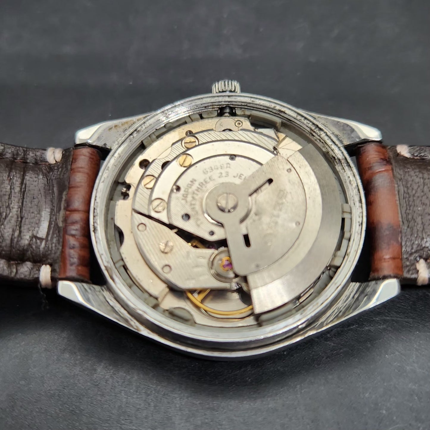 Vintage 1984 Original Seiko 5 Automatic 6349-549A Repainted Peach Face 23 Jewels Day-Date Japanese Men's Wrist Watch VS78