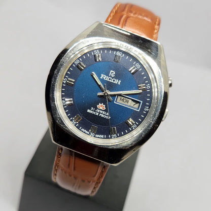Vintage Ricoh R31 Automatic Blue Face Brown Strap 21 Jewels Day-Date Men's Wrist Watch R41
