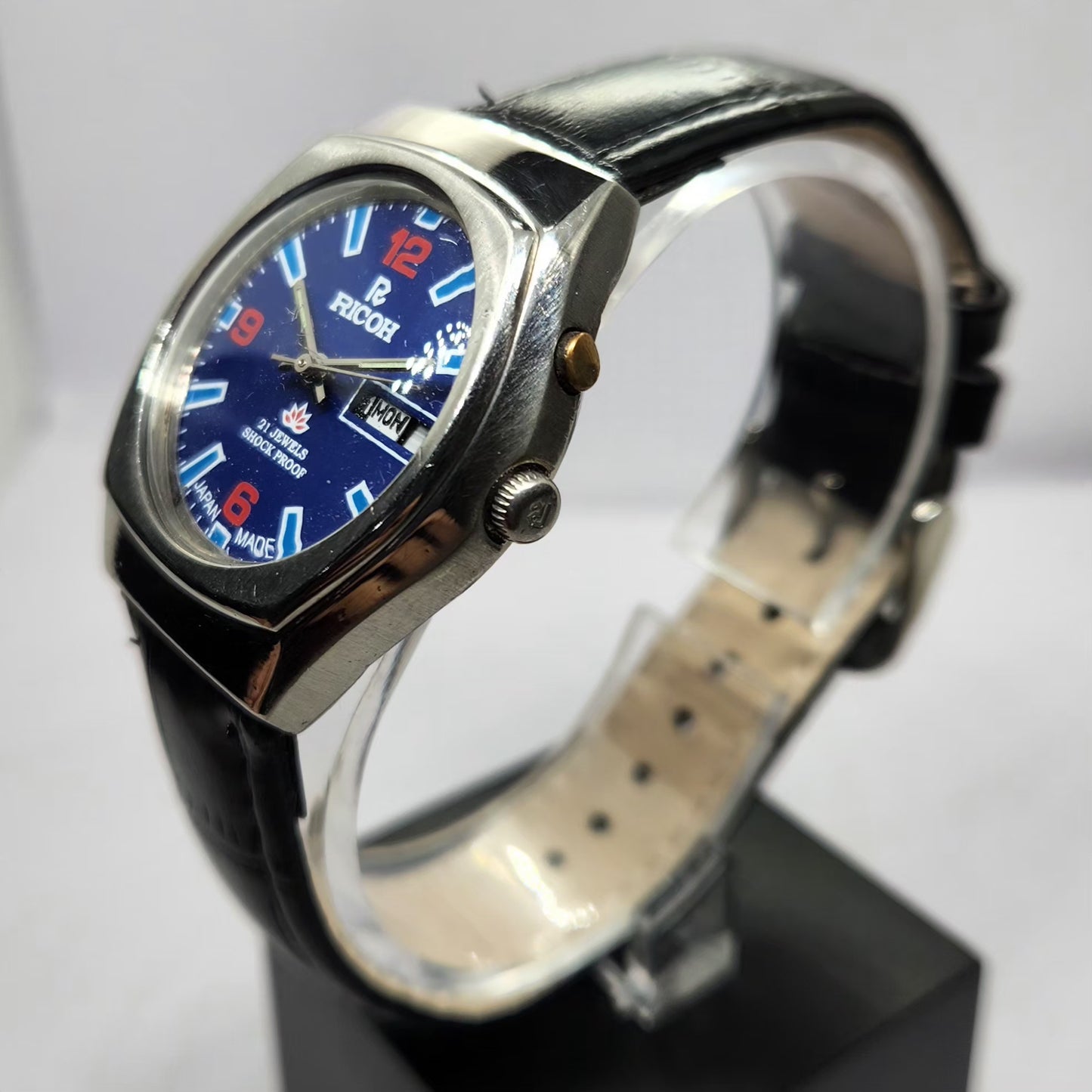 Vintage Ricoh R31 Automatic Blue Face New Strap 21 Jewels Day-Date Men's Wrist Watch R42
