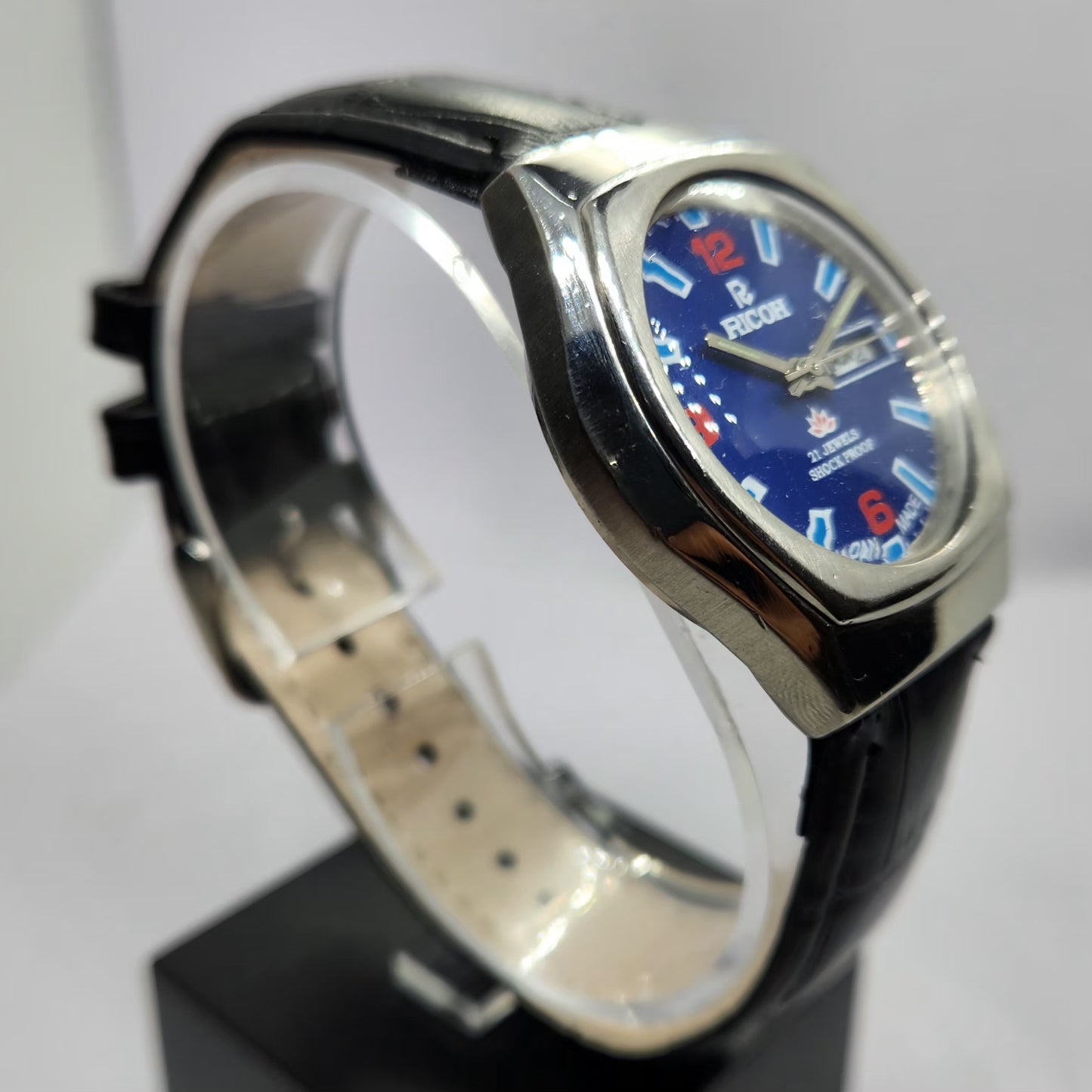 Vintage Ricoh R31 Automatic Blue Face New Strap 21 Jewels Day-Date Men's Wrist Watch R42