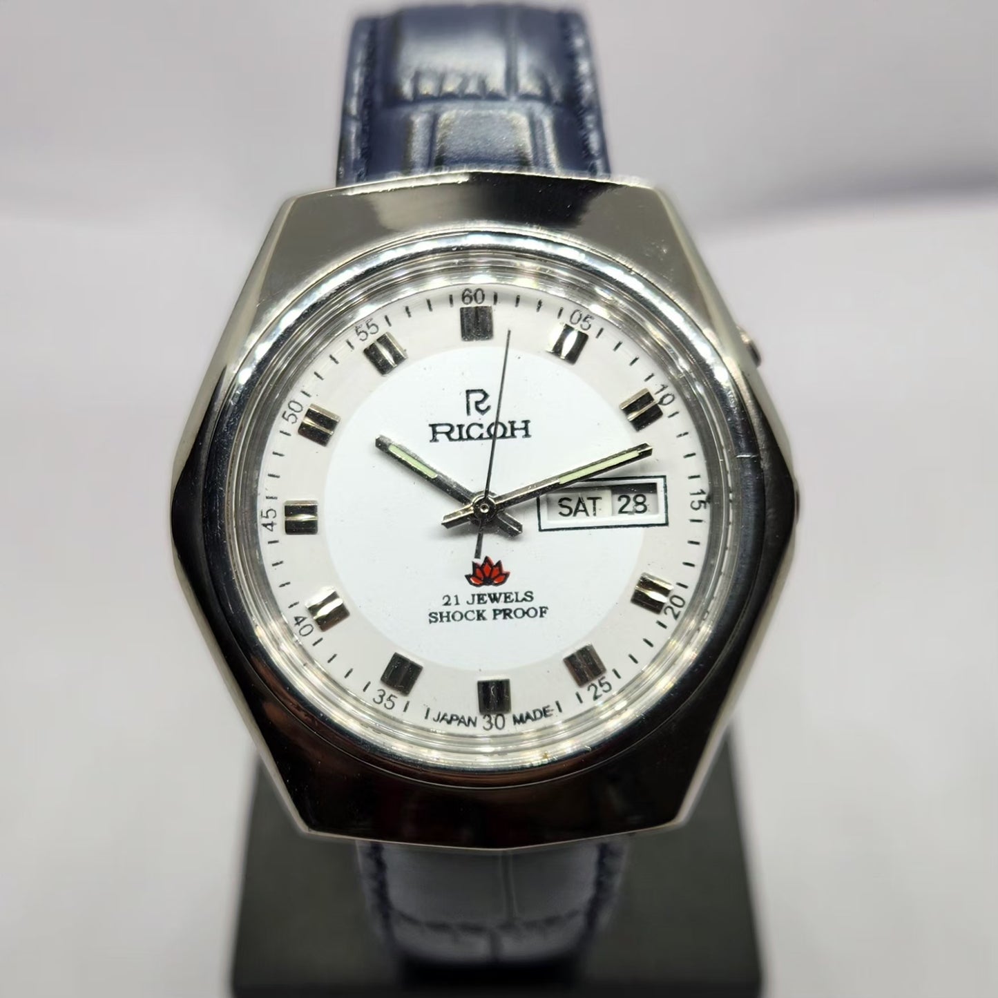 Vintage Ricoh R31 Automatic White Face New Strap 21 Jewels Day-Date Men's Wrist Watch R43