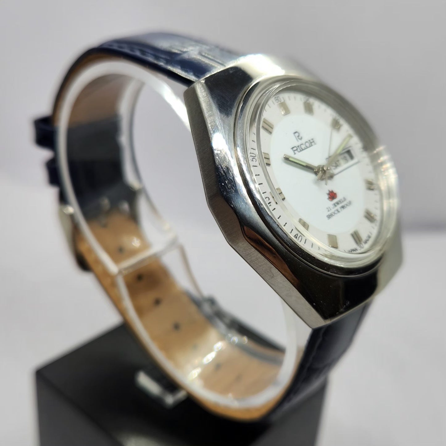 Vintage Ricoh R31 Automatic White Face New Strap 21 Jewels Day-Date Men's Wrist Watch R43