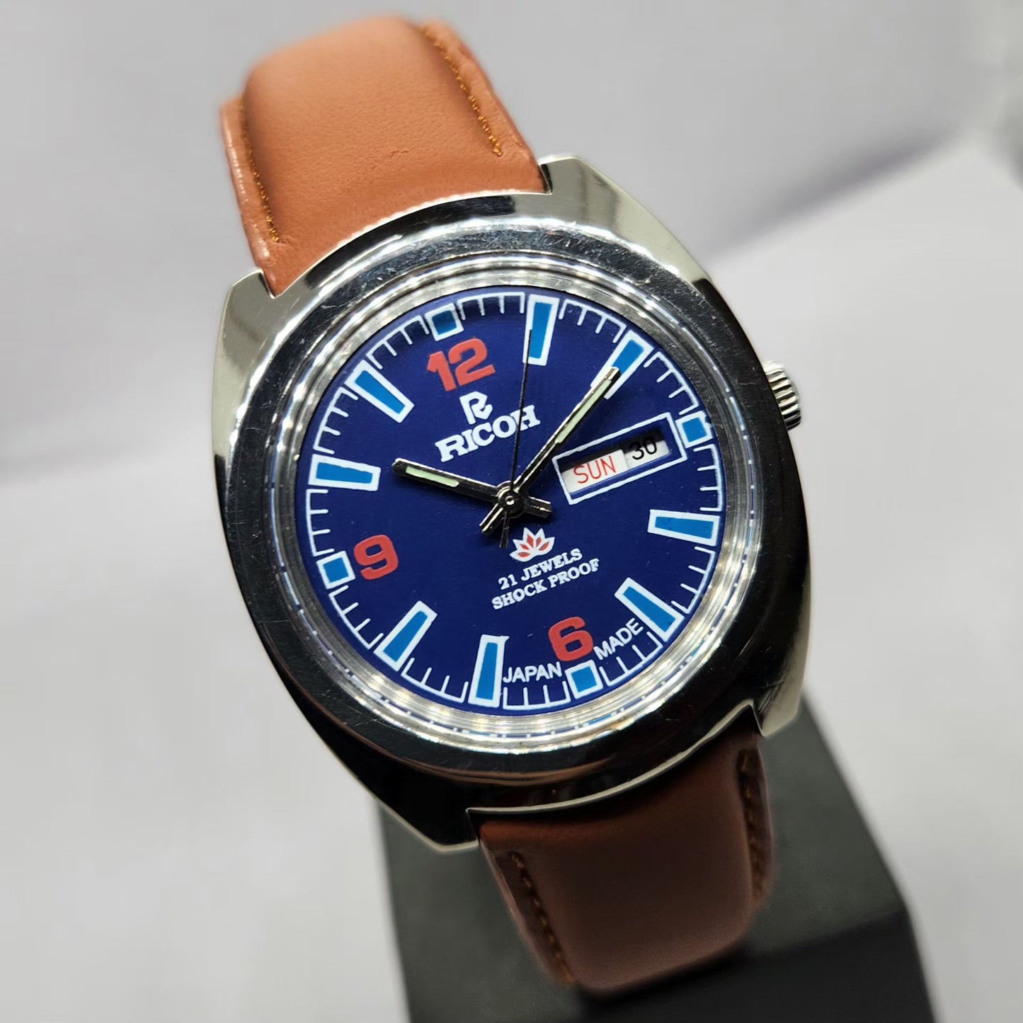 Vintage Ricoh R31 Automatic Blue Face New Strap 21 Jewels Day-Date Men's Wrist Watch R44