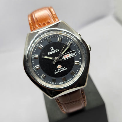 Vintage Ricoh R31 Automatic Black Face New Strap 21 Jewels Day-Date Men's Wrist Watch R45