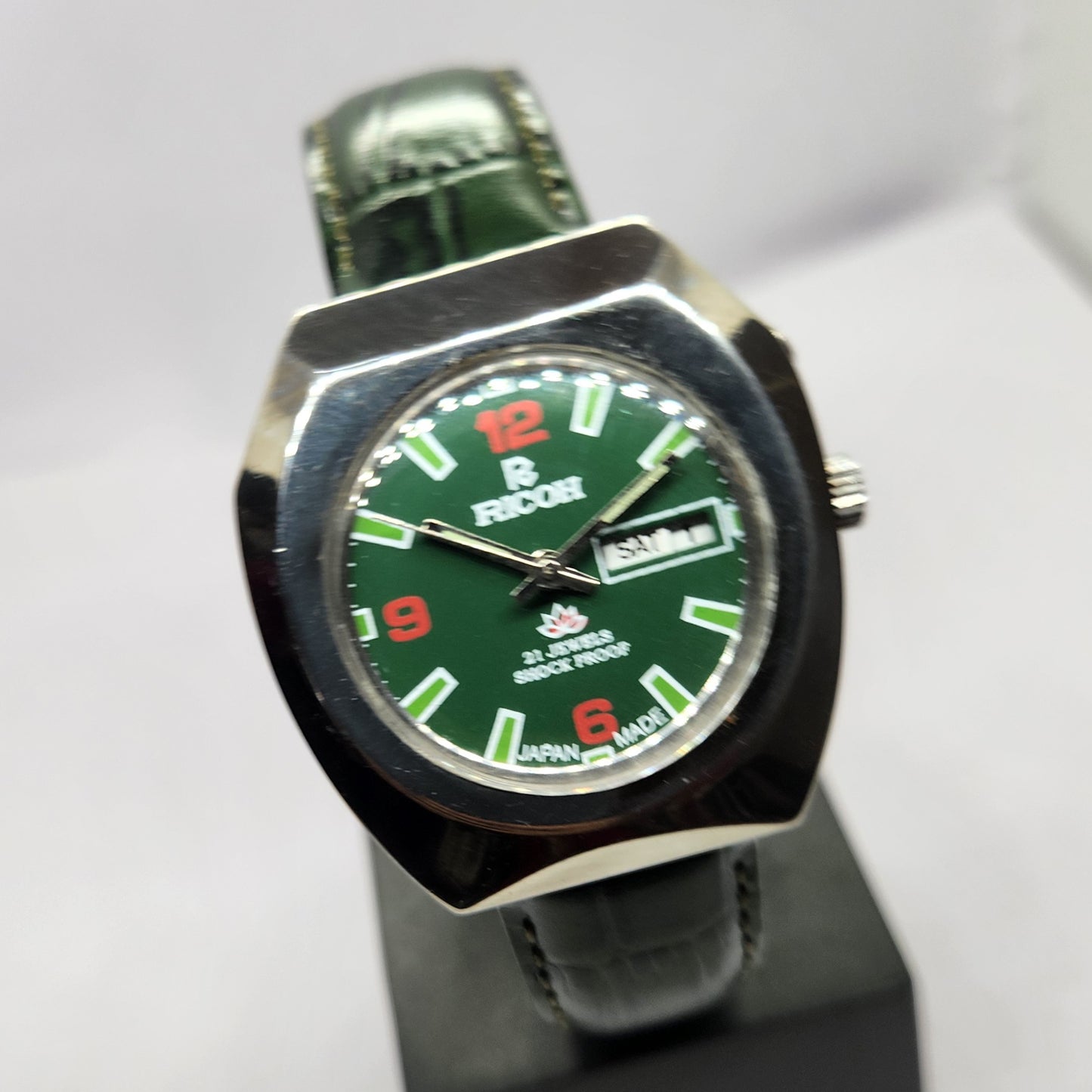 Vintage Ricoh R31 Automatic Green Face New Strap 21 Jewels Day-Date Men's Wrist Watch R50