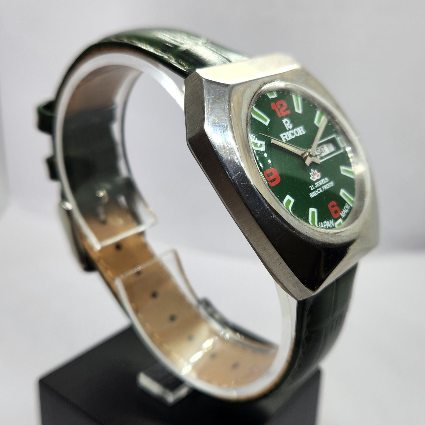 Vintage Ricoh R31 Automatic Green Face New Strap 21 Jewels Day-Date Men's Wrist Watch R50