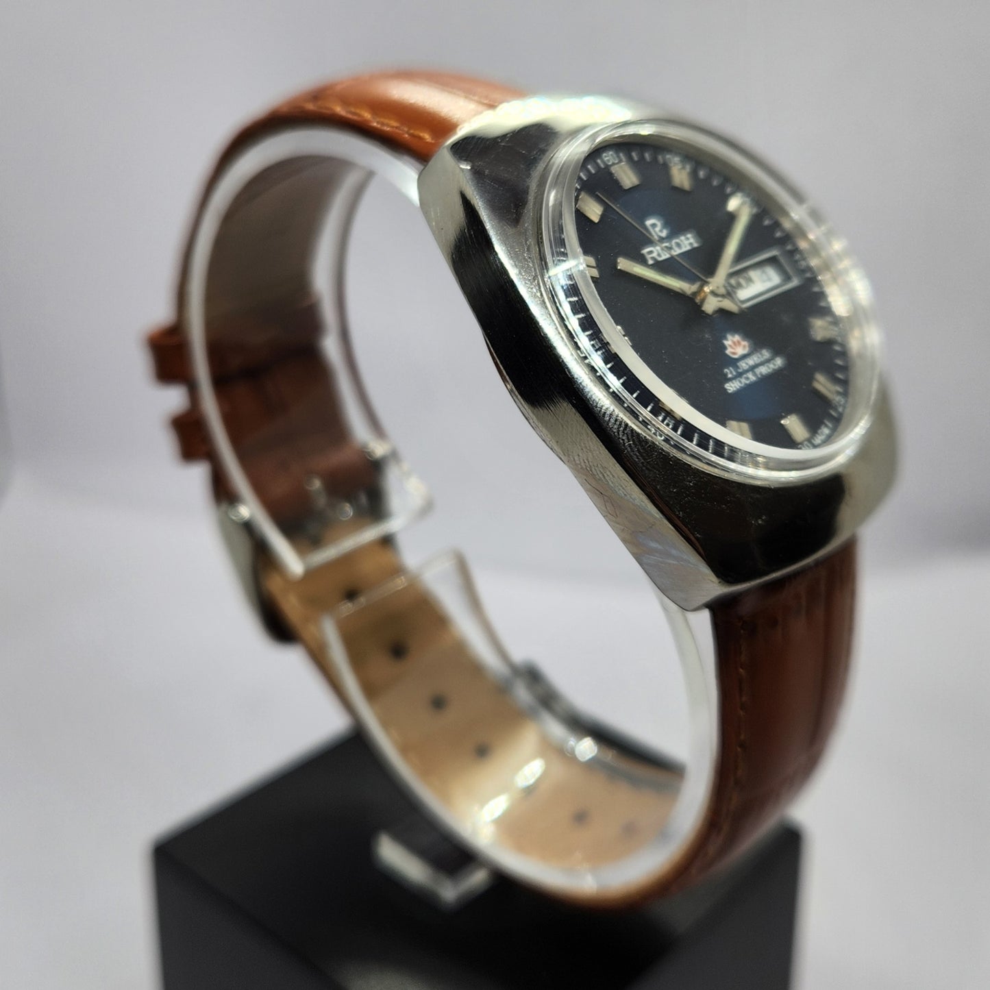 Vintage Ricoh R31 Automatic Blue Face New Strap 21 Jewels Day-Date Men's Wrist Watch R51