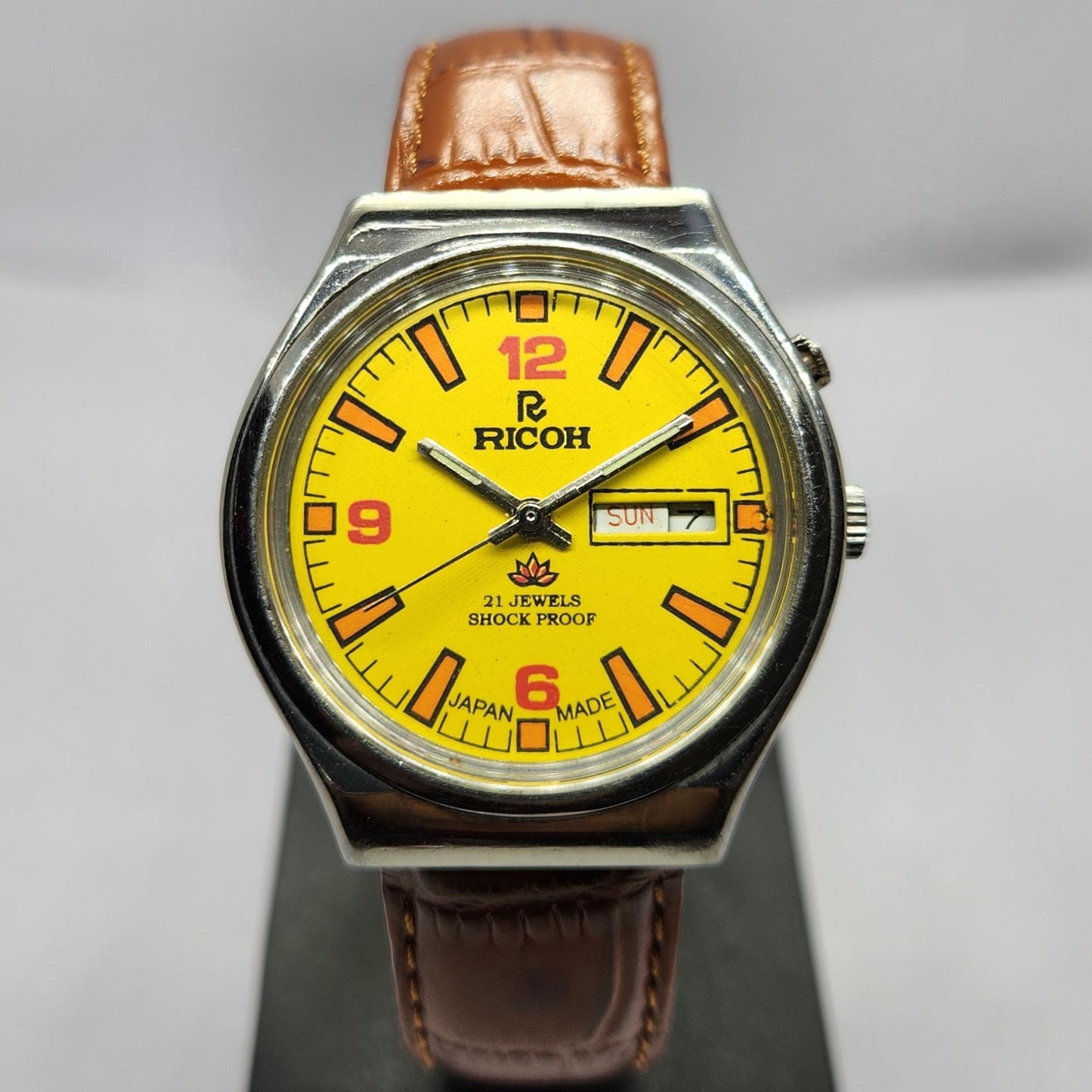 Vintage Ricoh R31 Automatic Yellow Face New Strap 21 Jewels Day-Date Men's Wrist Watch R52