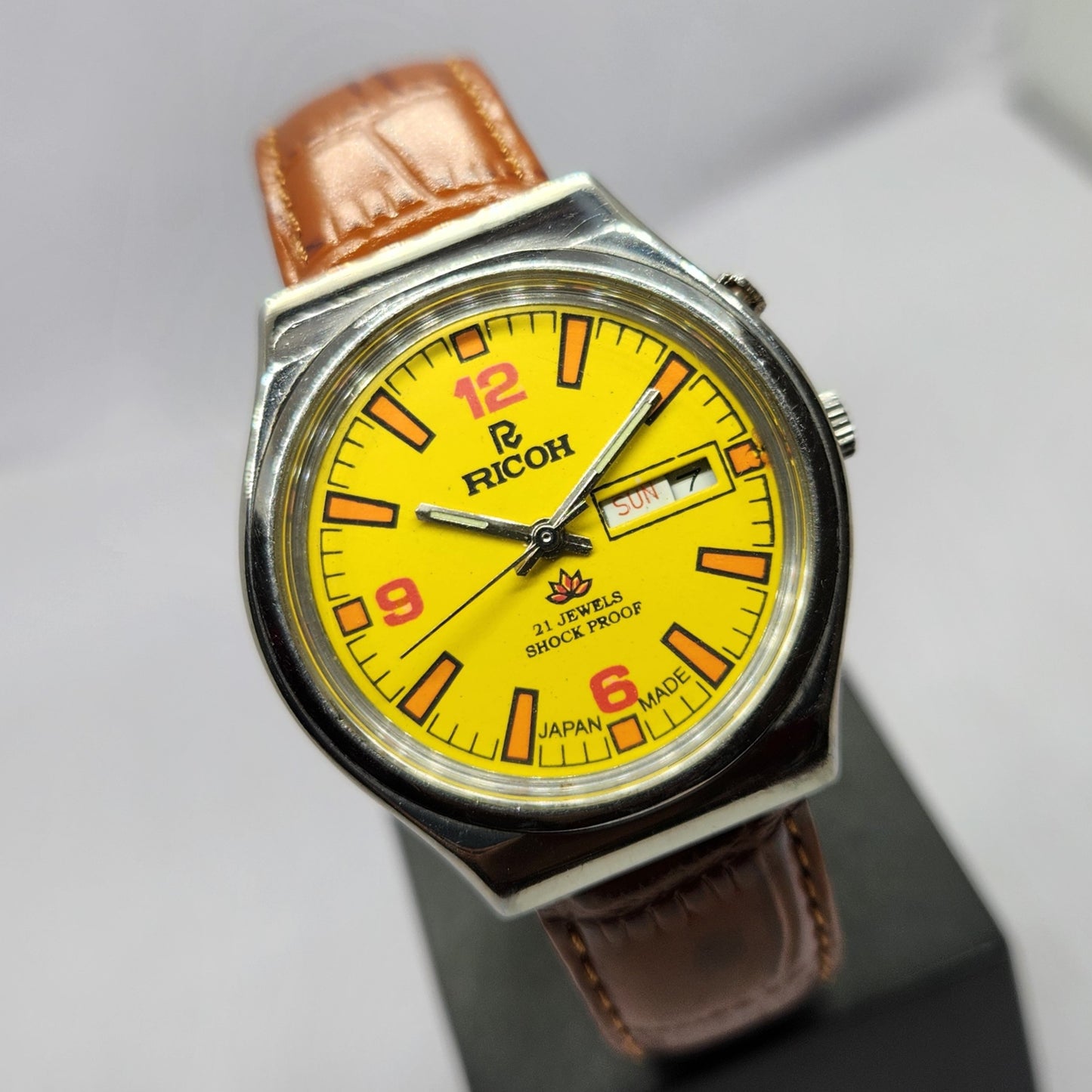 Vintage Ricoh R31 Automatic Yellow Face New Strap 21 Jewels Day-Date Men's Wrist Watch R52