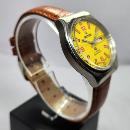 Vintage Ricoh R31 Automatic Yellow Face New Strap 21 Jewels Day-Date Men's Wrist Watch R52