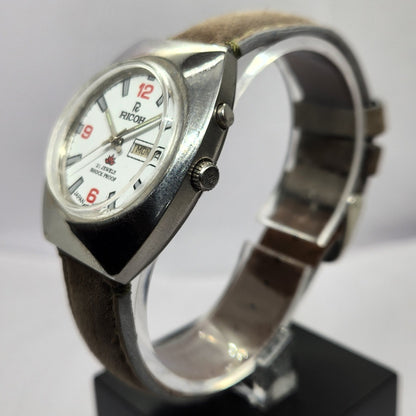 Vintage Ricoh R31 Automatic White Face New Strap 21 Jewels Day-Date Men's Wrist Watch R53