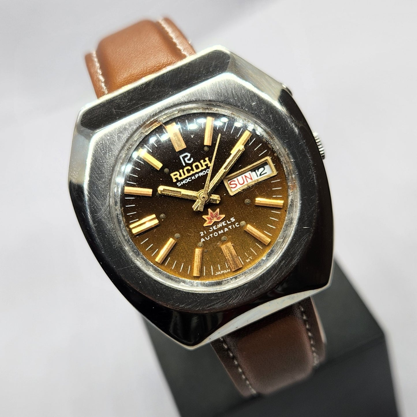 Vintage Ricoh R31 Automatic Brown Face New Strap 21 Jewels Day-Date Men's Wrist Watch R54