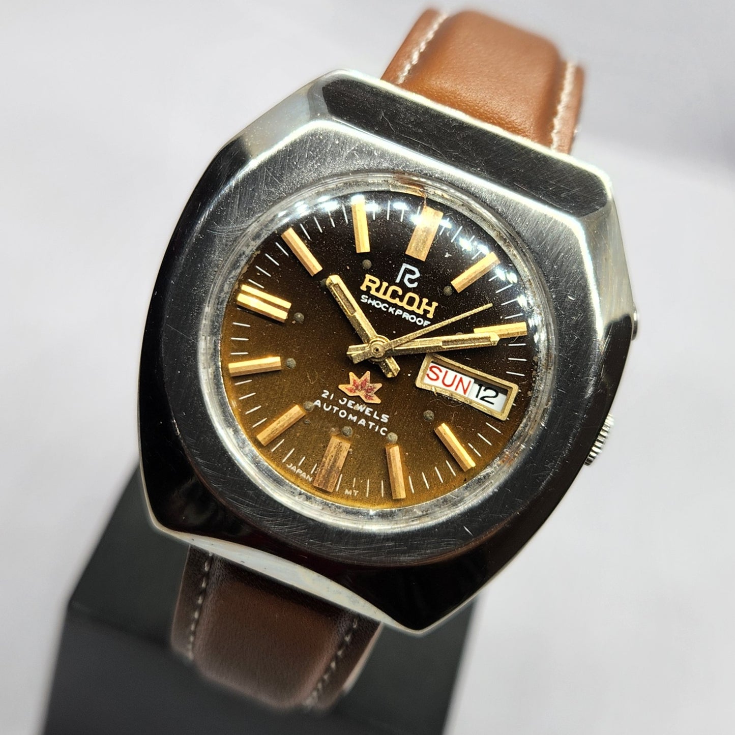 Vintage Ricoh R31 Automatic Brown Face New Strap 21 Jewels Day-Date Men's Wrist Watch R54