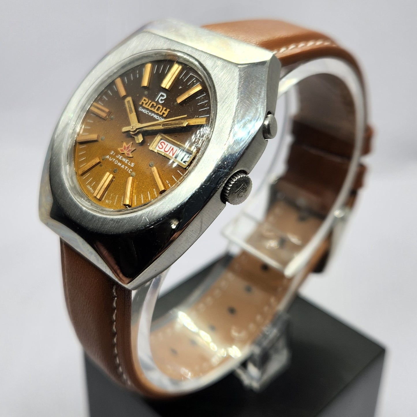Vintage Ricoh R31 Automatic Brown Face New Strap 21 Jewels Day-Date Men's Wrist Watch R54
