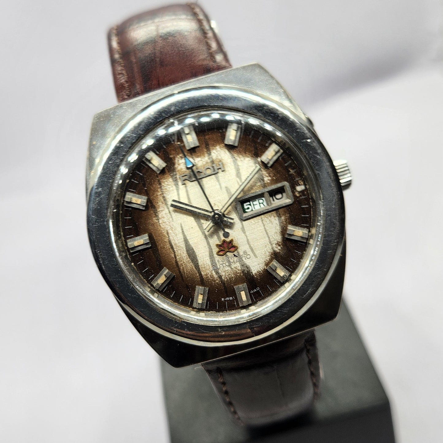 Vintage Ricoh R31 Automatic Brown Face New Strap 21 Jewels Day-Date Men's Wrist Watch R56