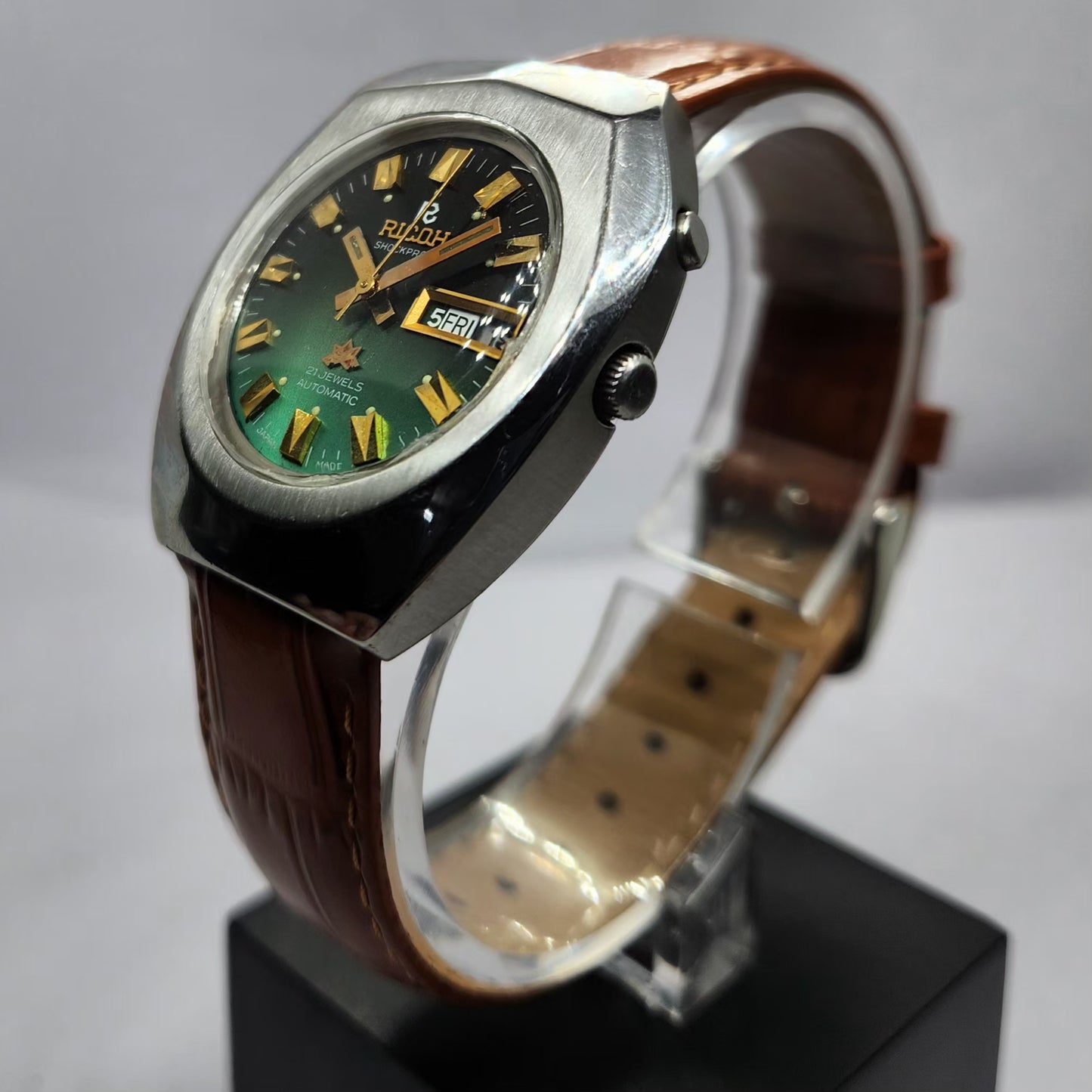 Vintage Ricoh R31 Automatic Green Face New Strap 21 Jewels Day-Date Men's Wrist Watch R61