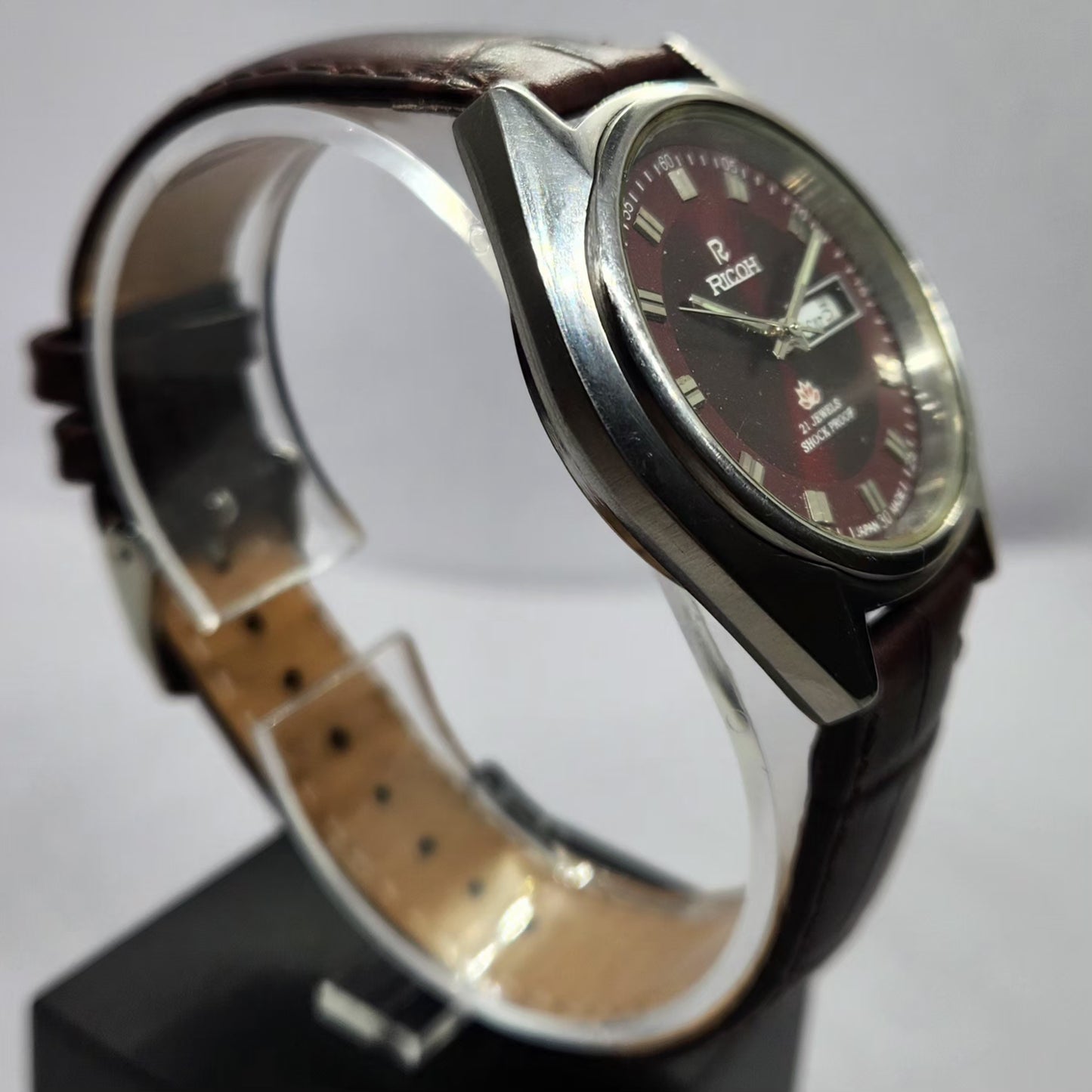 Vintage Ricoh R31 Automatic Red Face New Strap 21 Jewels Day-Date Men's Wrist Watch R62