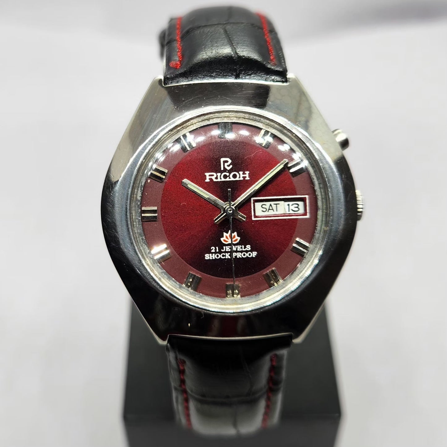 Vintage Ricoh R31 Automatic Red Face New Strap 21 Jewels Day-Date Men's Wrist Watch R65