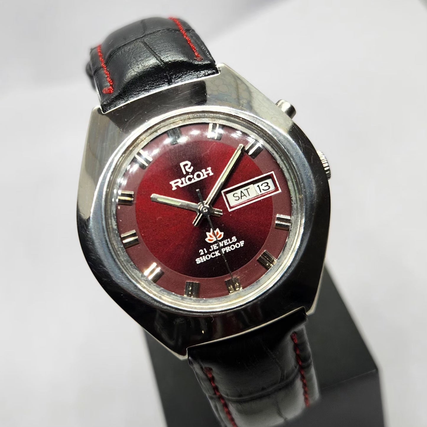 Vintage Ricoh R31 Automatic Red Face New Strap 21 Jewels Day-Date Men's Wrist Watch R65