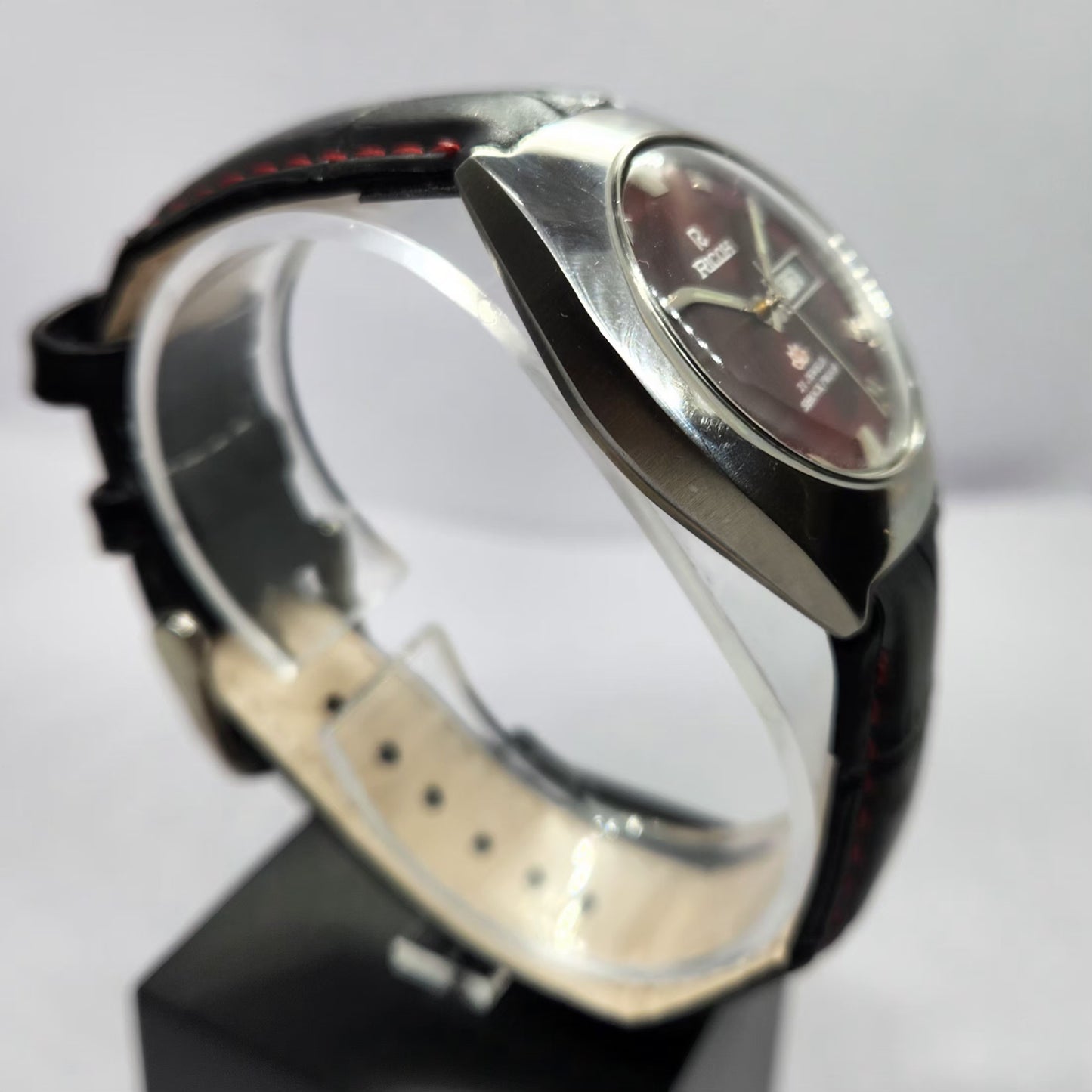 Vintage Ricoh R31 Automatic Red Face New Strap 21 Jewels Day-Date Men's Wrist Watch R65