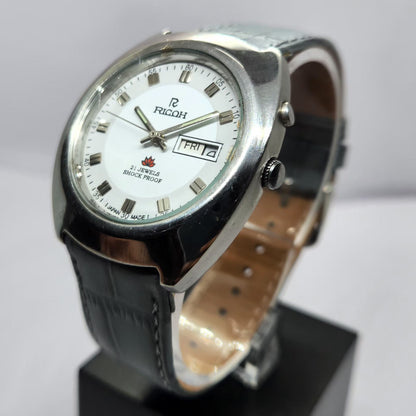 Vintage Ricoh R31 Automatic White Face New Strap 21 Jewels Day-Date Men's Wrist Watch R66