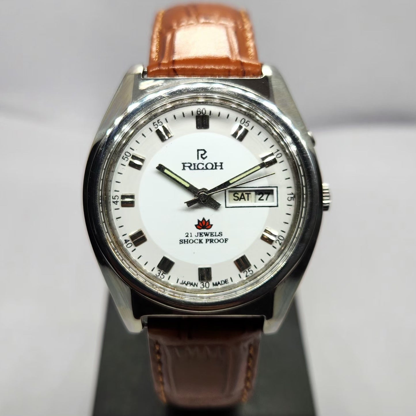 Vintage Ricoh R31 Automatic White Face New Strap 21 Jewels Day-Date Men's Wrist Watch R68