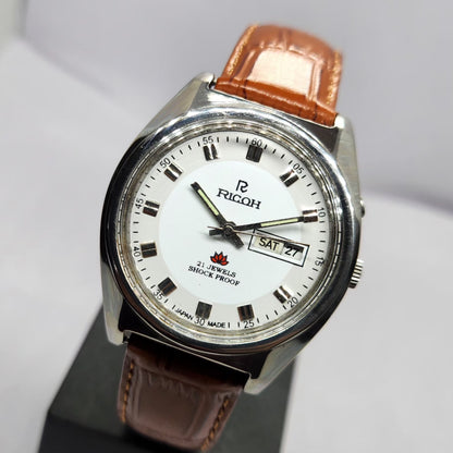 Vintage Ricoh R31 Automatic White Face New Strap 21 Jewels Day-Date Men's Wrist Watch R68
