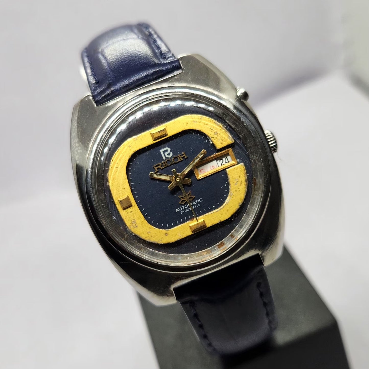 Vintage Ricoh R31 Automatic Blue Face New Strap 21 Jewels Day-Date Men's Wrist Watch R69