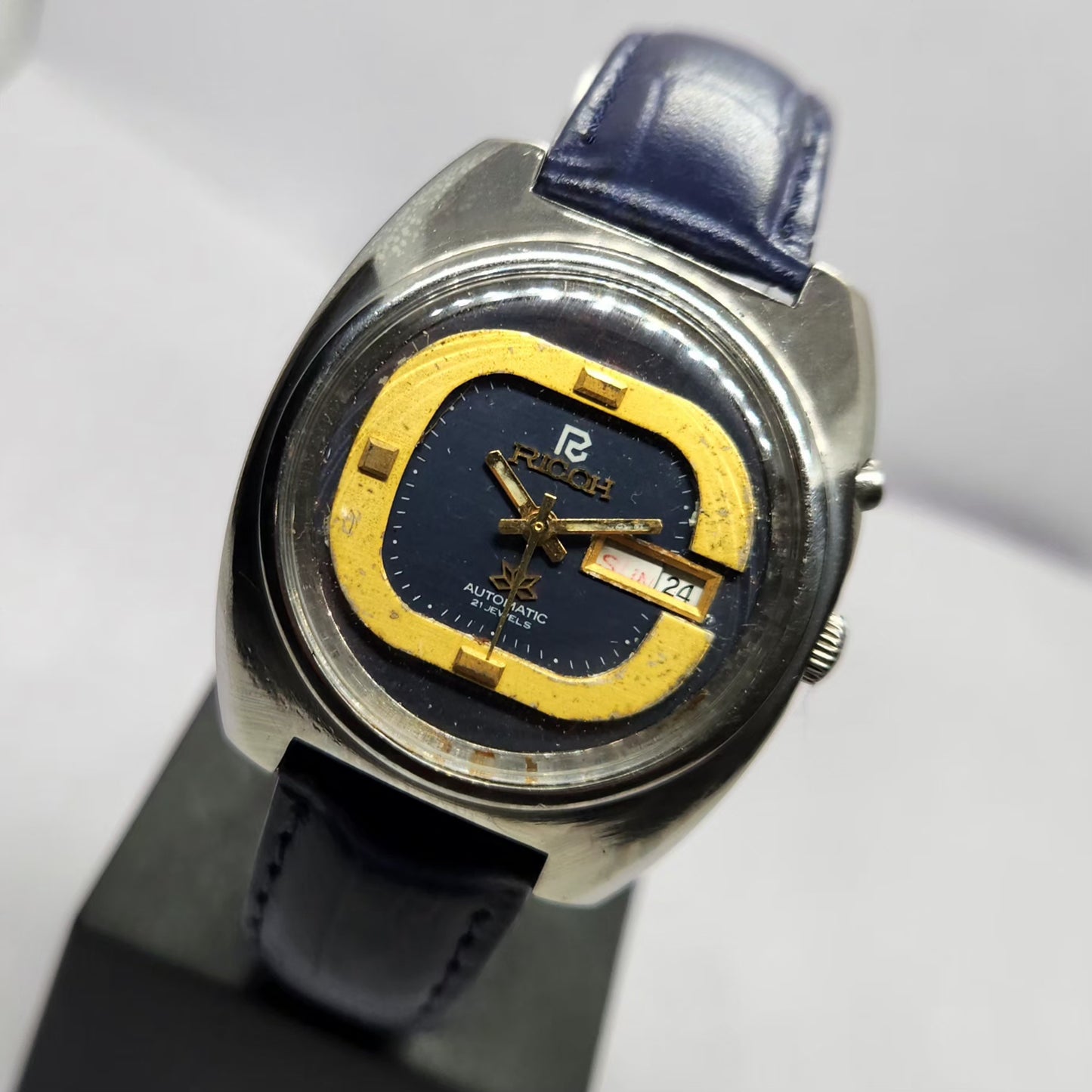 Vintage Ricoh R31 Automatic Blue Face New Strap 21 Jewels Day-Date Men's Wrist Watch R69