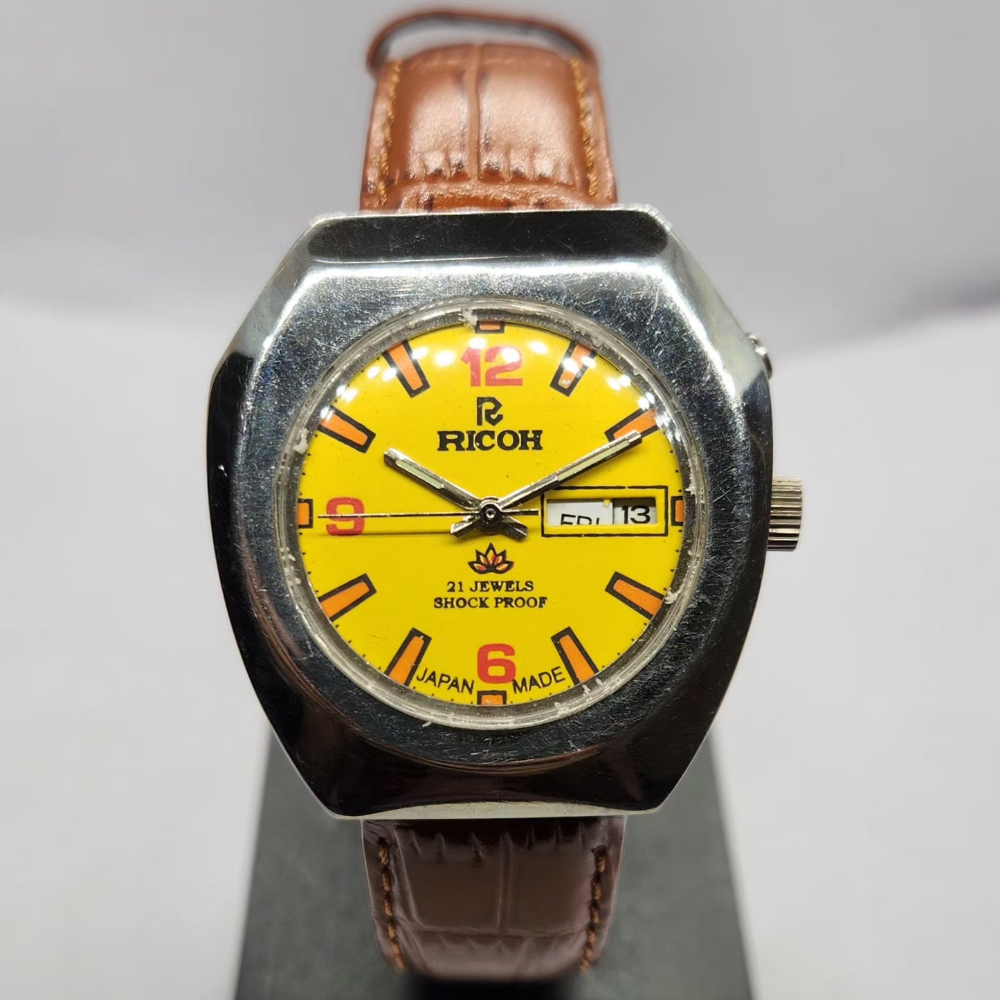 Vintage Ricoh R31 Automatic Yellow Face New Strap 21 Jewels Day-Date Men's Wrist Watch R71
