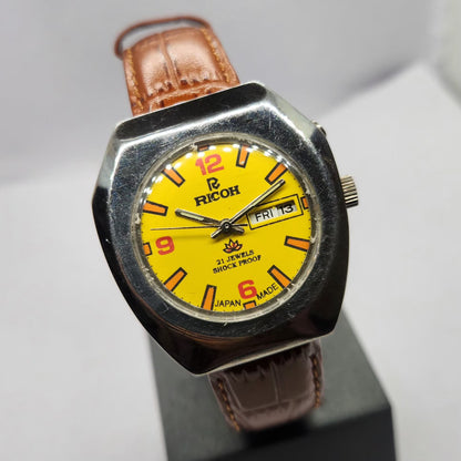 Vintage Ricoh R31 Automatic Yellow Face New Strap 21 Jewels Day-Date Men's Wrist Watch R71