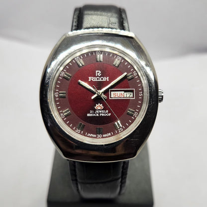 Vintage Ricoh R31 Automatic Red Face New Strap 21 Jewels Day-Date Men's Wrist Watch R73