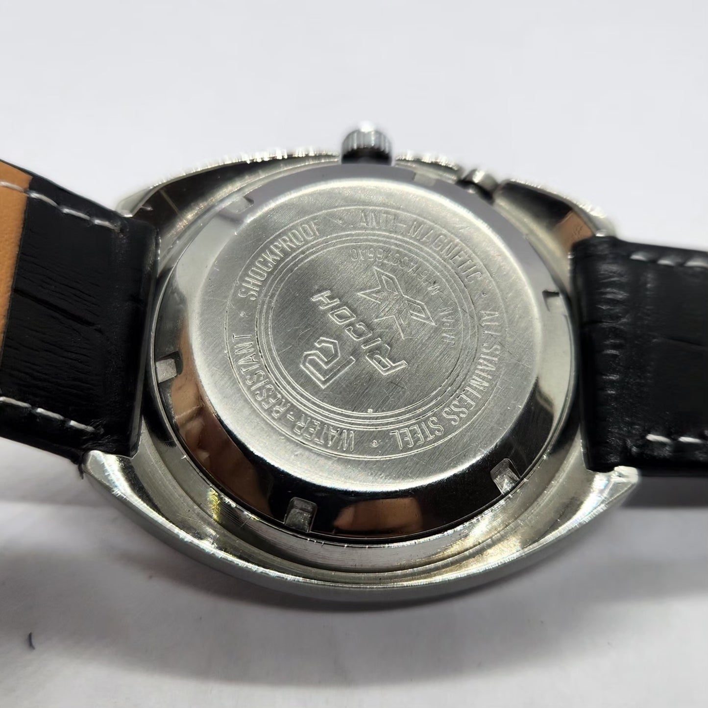 Vintage Ricoh R31 Automatic Red Face New Strap 21 Jewels Day-Date Men's Wrist Watch R73