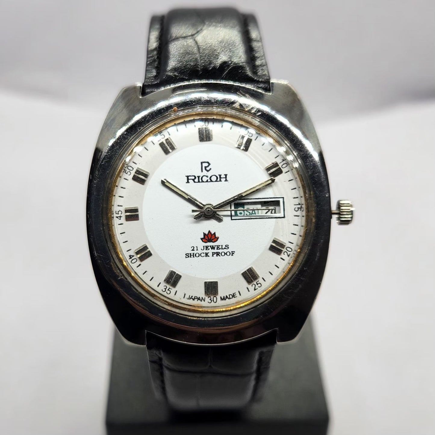 Vintage Ricoh R31 Automatic White Face New Strap 21 Jewels Day-Date Men's Wrist Watch R74
