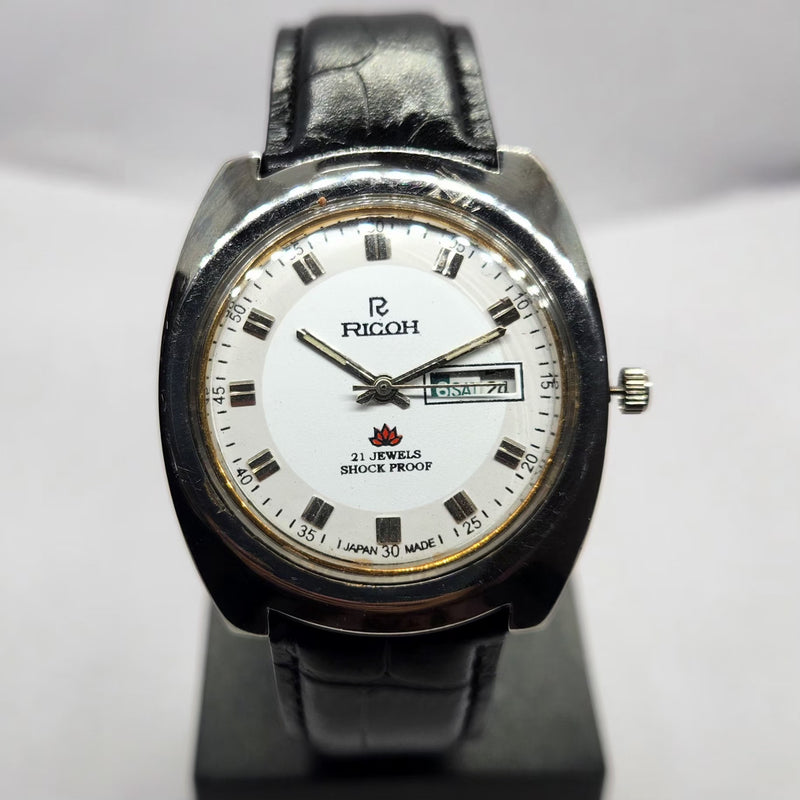 Vintage Ricoh R31 Automatic White Face New Strap 21 Jewels Day-Date Men's Wrist Watch R74