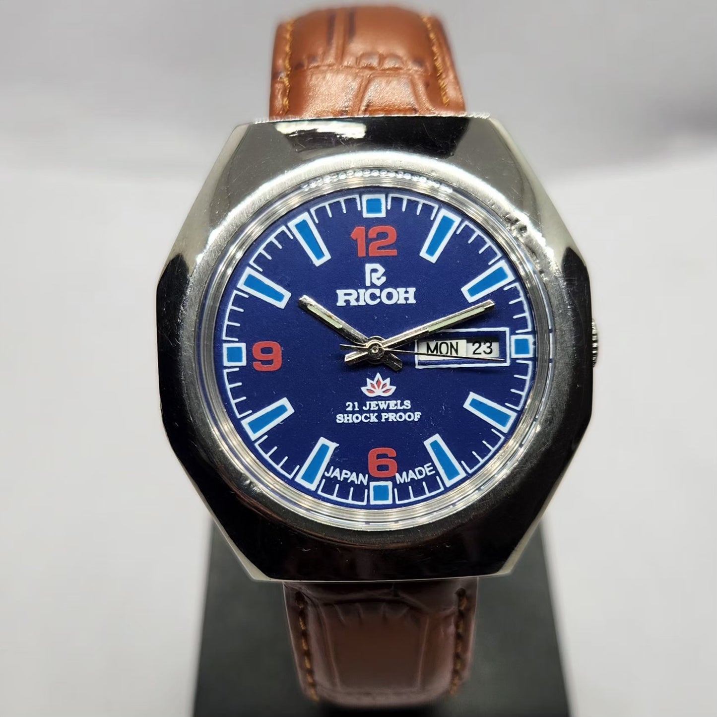 Vintage Ricoh R31 Automatic Blue Face New Strap 21 Jewels Day-Date Men's Wrist Watch R75