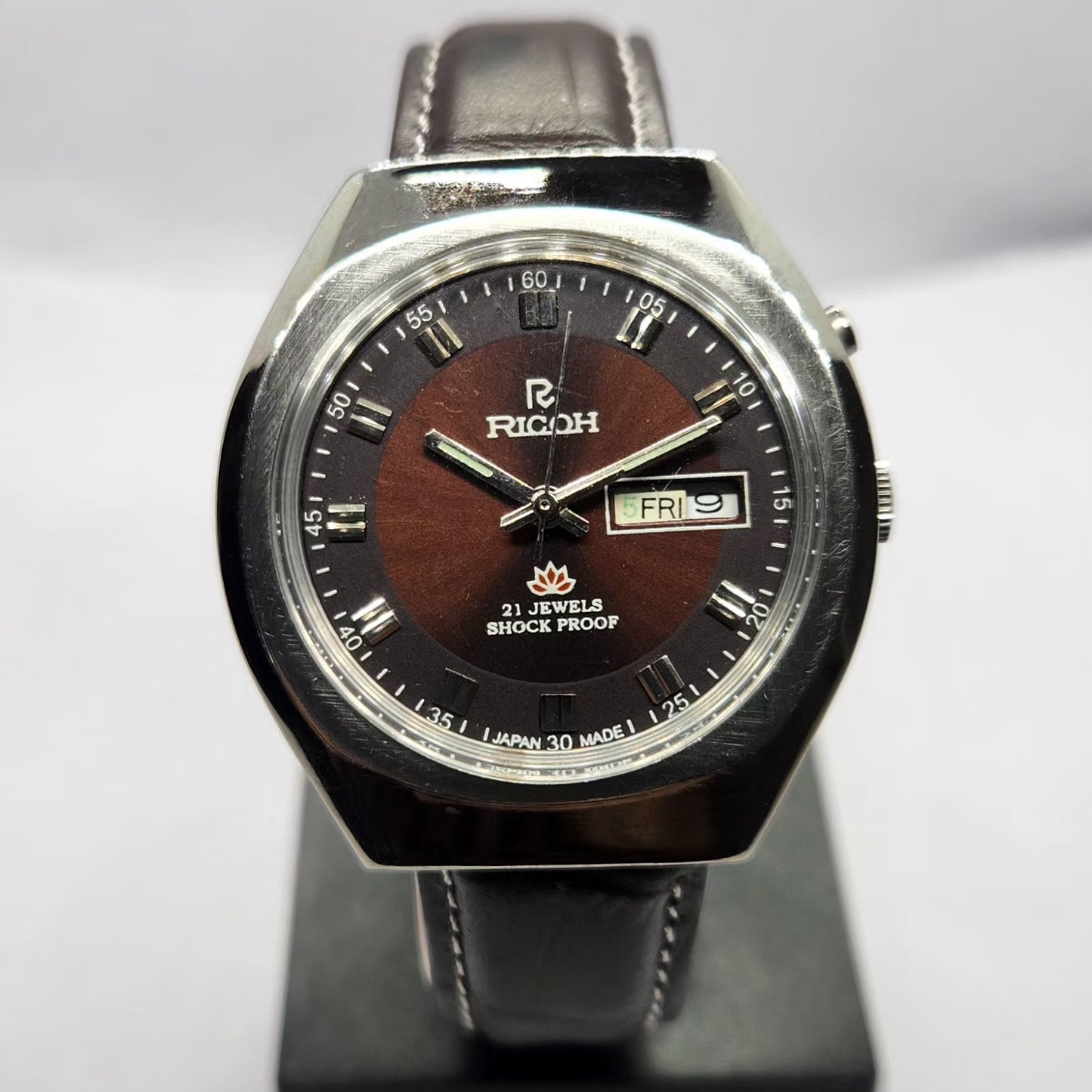 Vintage Ricoh R31 Automatic Brown Face New Strap 21 Jewels Day-Date Men's Wrist Watch R76