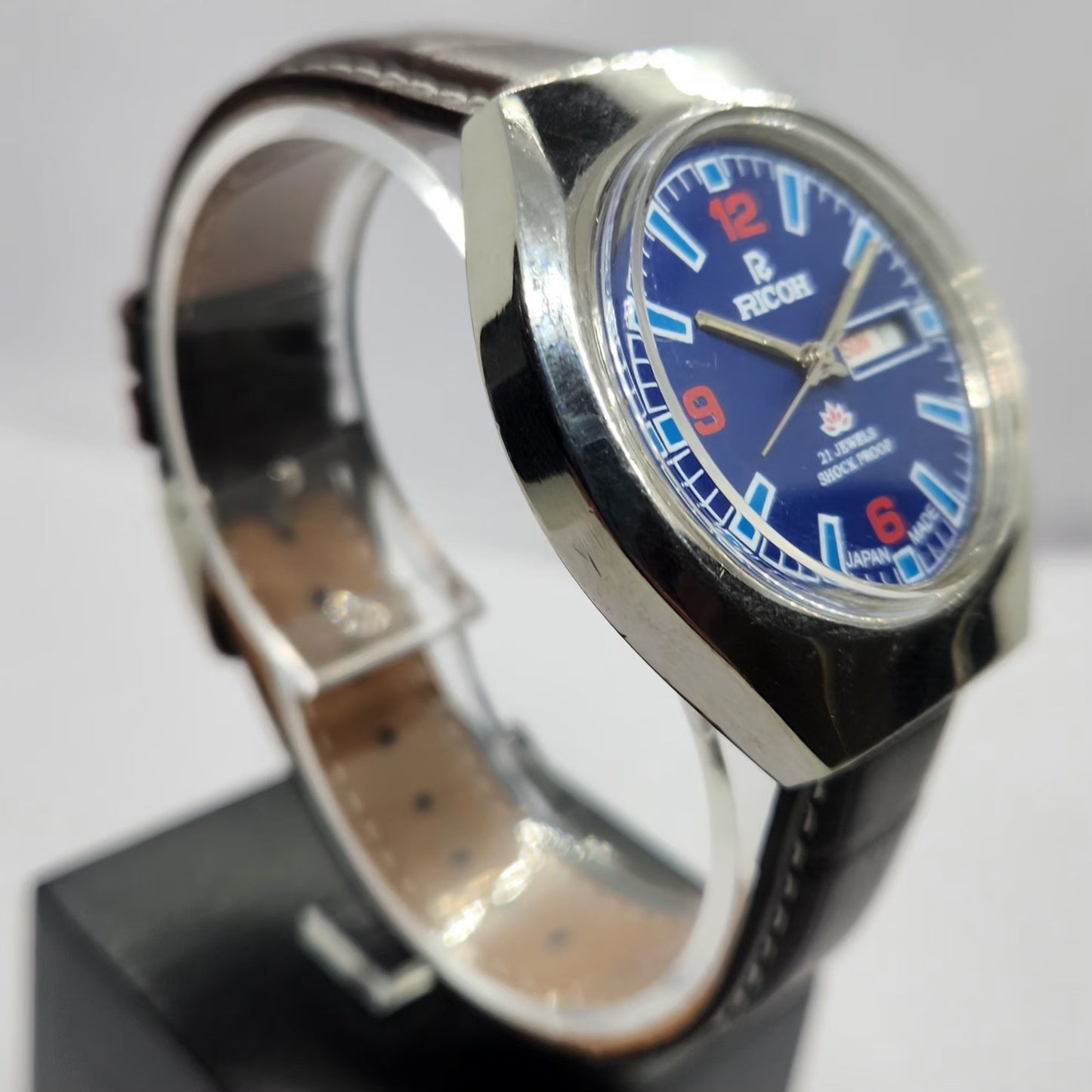 Vintage Ricoh R31 Automatic Blue Face New Strap 21 Jewels Day-Date Men's Wrist Watch R77