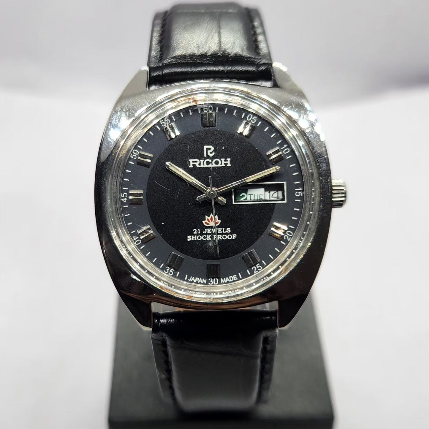 Vintage Ricoh R31 Automatic Black Face New Strap 21 Jewels Day-Date Men's Wrist Watch R81