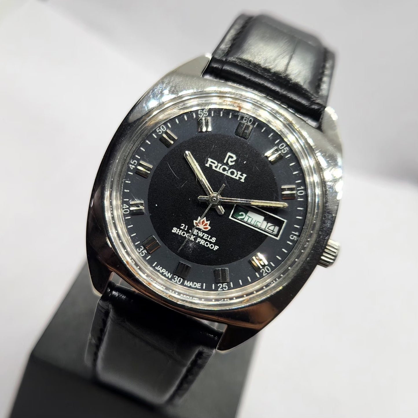 Vintage Ricoh R31 Automatic Black Face New Strap 21 Jewels Day-Date Men's Wrist Watch R81