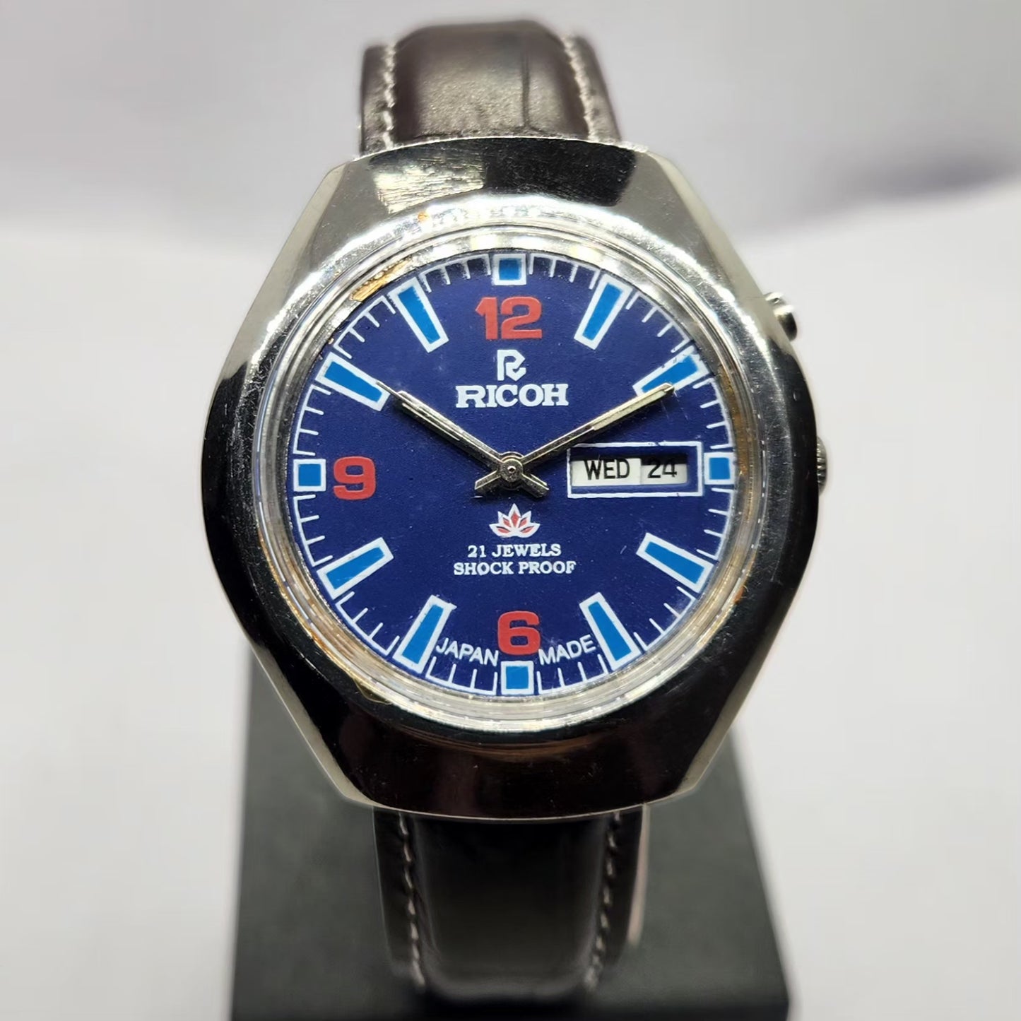 Vintage Ricoh R31 Automatic Blue Face New Strap 21 Jewels Day-Date Men's Wrist Watch R82