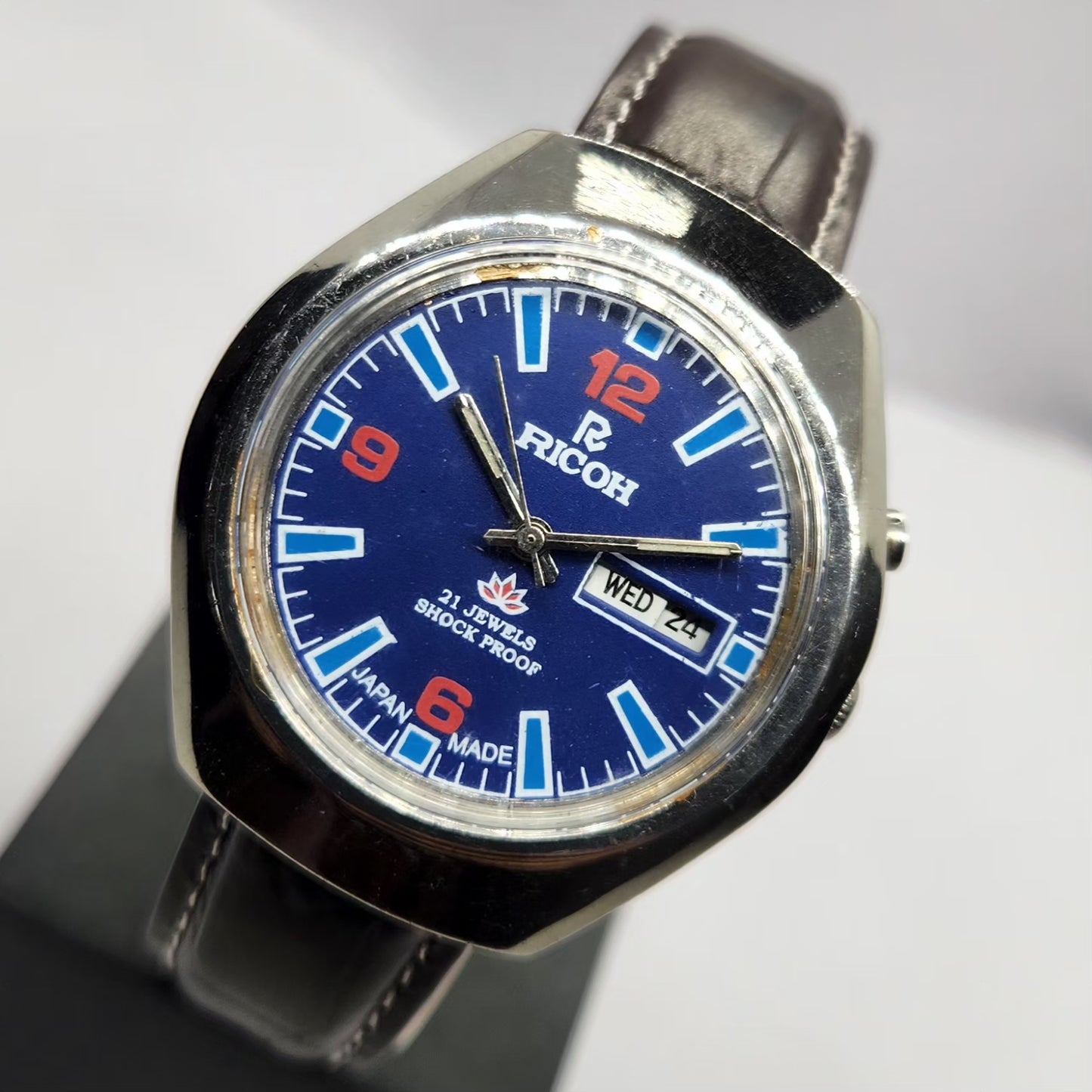 Vintage Ricoh R31 Automatic Blue Face New Strap 21 Jewels Day-Date Men's Wrist Watch R82