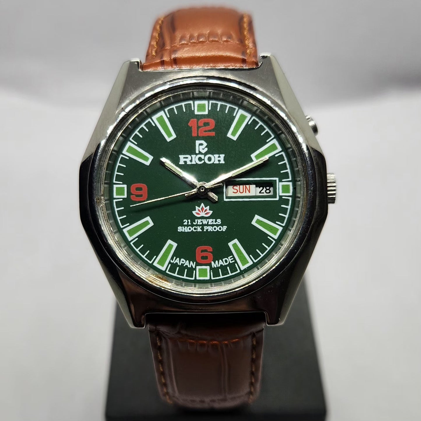 Vintage Ricoh R31 Automatic Green Face New Strap 21 Jewels Day-Date Men's Wrist Watch R85