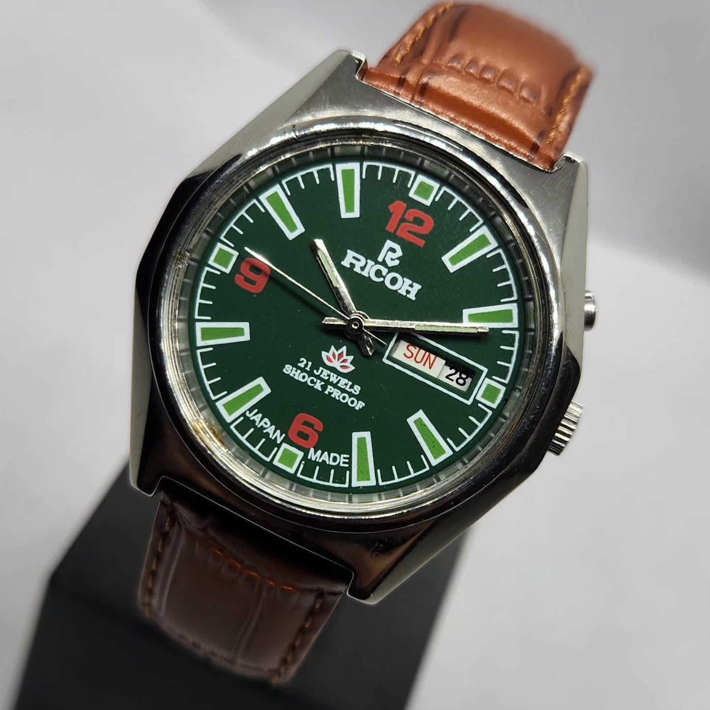 Vintage Ricoh R31 Automatic Green Face New Strap 21 Jewels Day-Date Men's Wrist Watch R85