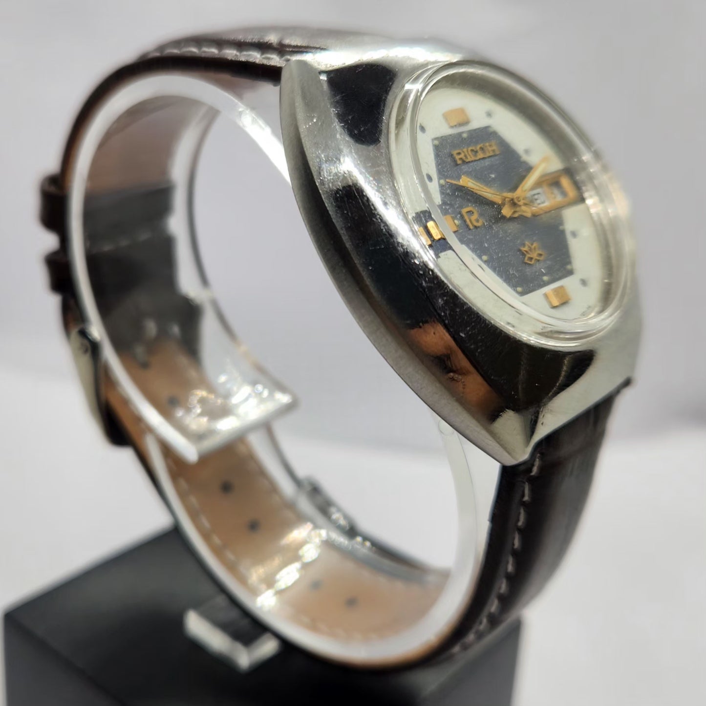 Vintage Ricoh R31 Automatic Blue/White Face New Strap 21 Jewels Day-Date Men's Wrist Watch R87